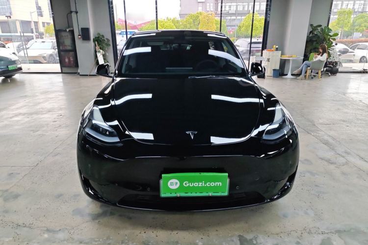 Used Tesla Model Y 2023 Rear-Wheel-Drive Version
