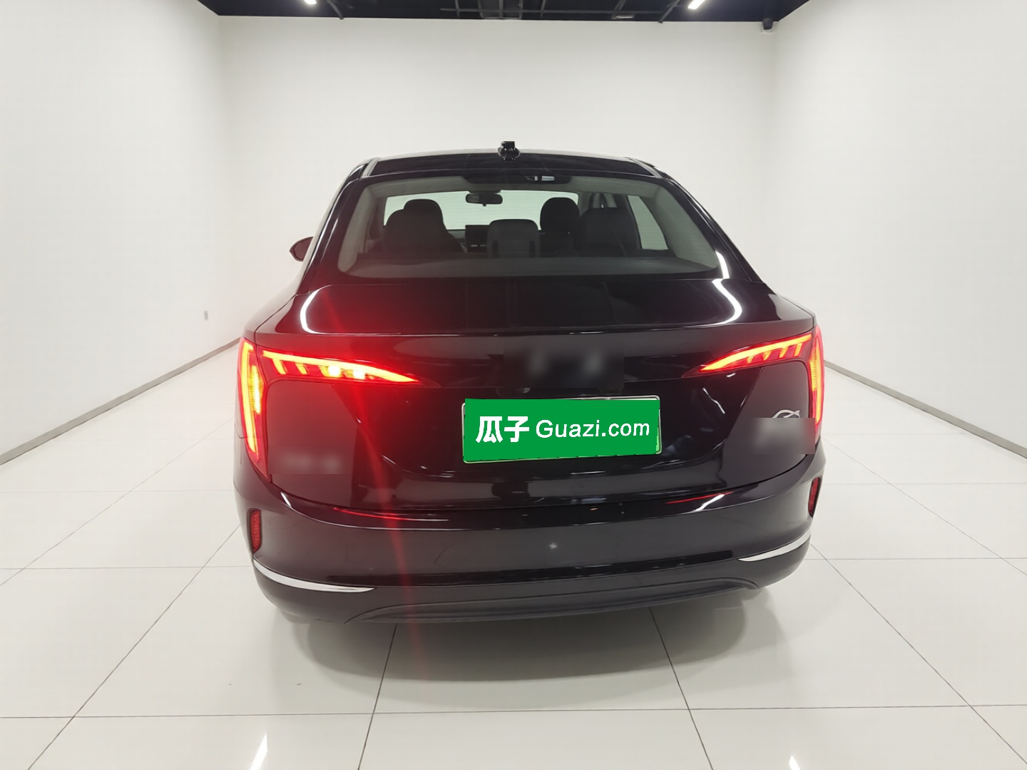 Hongqi E-QM5 2024 500km Range Edition — снимка 5