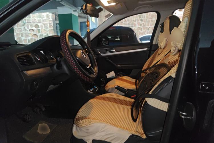 Used Volkswagen Lavida 2015 1.6L Manual Comfort Edition Left Front Seat