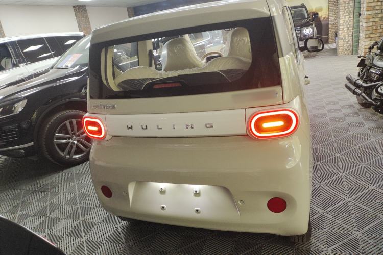 Used Wuling Hongguang MINIEV 2024 3rd Generation 215km Youth Edition
