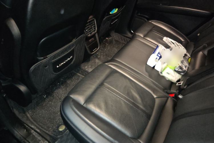 Used Lincoln Nautilus 2019 2.7T Four-Wheel Drive Prestige Edition China VI Standard Left Rear Seat