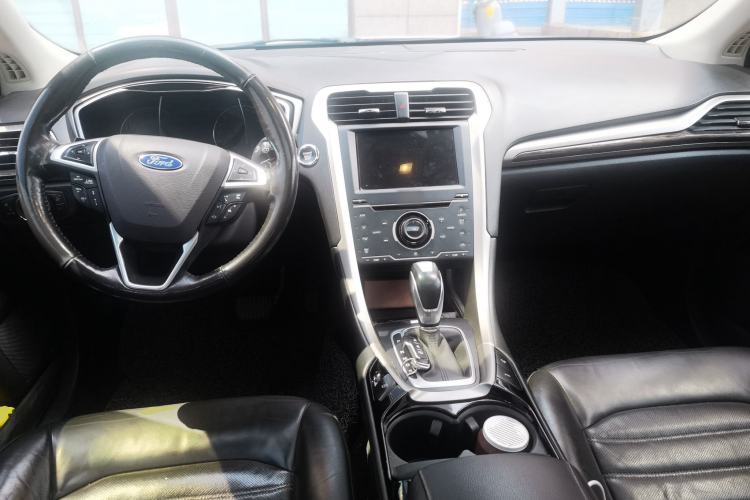 Used Ford Mondeo 2013 2.0L GTDi240 Flagship Edition Center Console