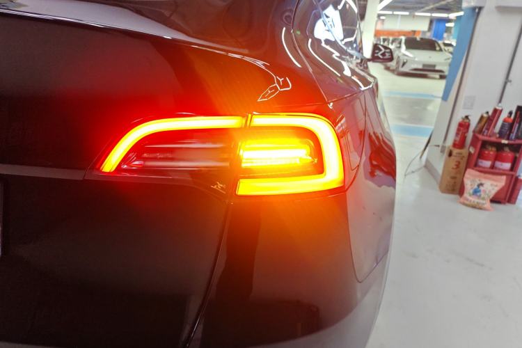 Used Tesla Model Y 2022 Rear-Wheel-Drive Version
