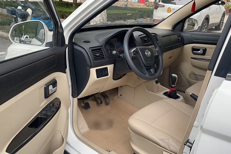 Used Dongfeng Fengon 370 2016 1.5L Manual Standard Edition SFG15-05 7 Seats