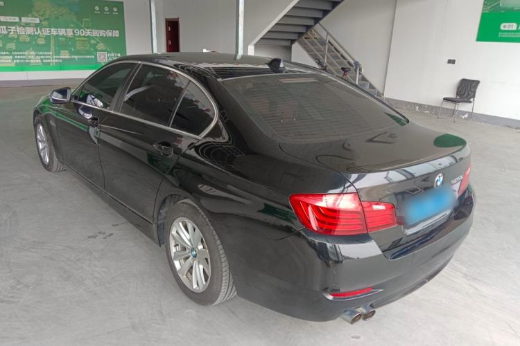 Used BMW 5 Series 2014 520Li Elegant Model Rear Left 45 Deg