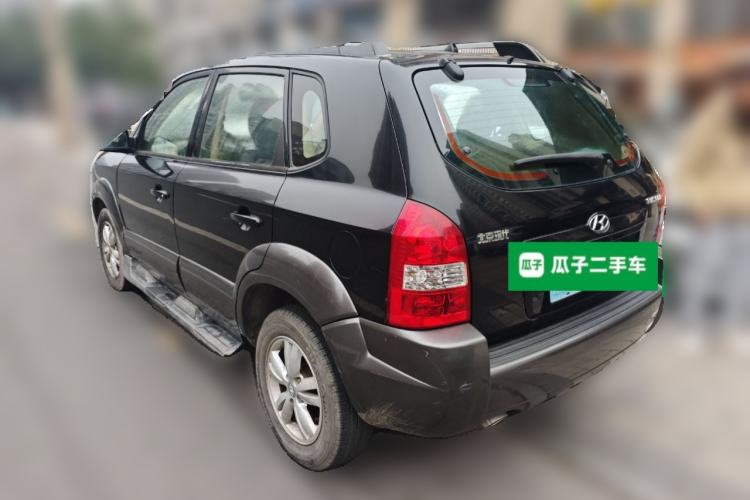 Used Hyundai Tucson 2009 2.0L Manual Two-Wheel Drive Fashion Edition