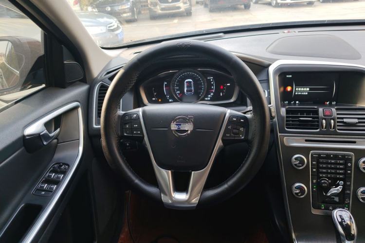 Used Volvo XC60 2015 T5 AWD Zhiyuan Edition Steering Wheel