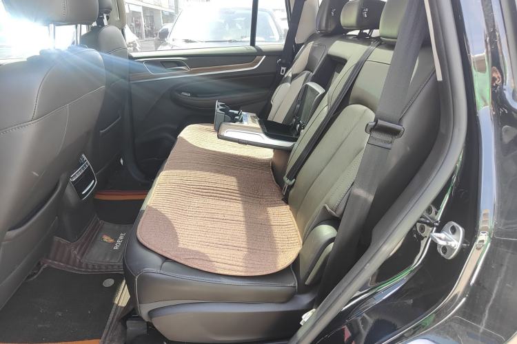 Used Roewe RX8 2019 30T Smart Connectivity Four-Wheel Drive Supreme Flagship Edition Left Rear Seat