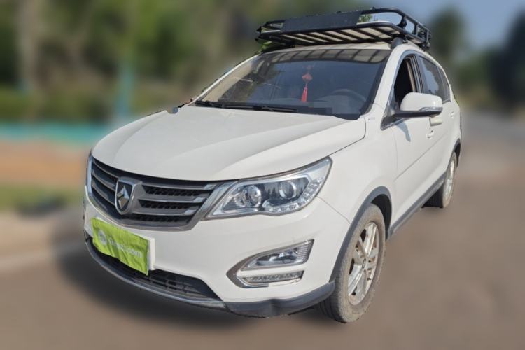 Used Baojun 560 2015 1.8L manual Comfort trim level