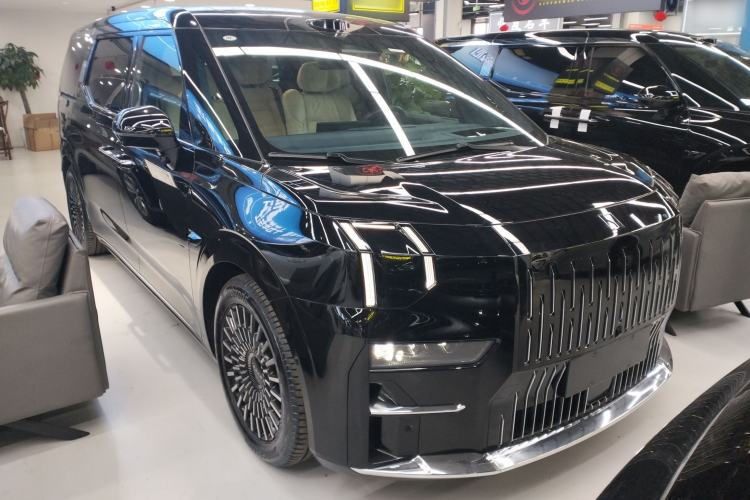 Used Zeekr 009 2024 7-Seater Walk-Through Version Four-Wheel Drive 108 kWh