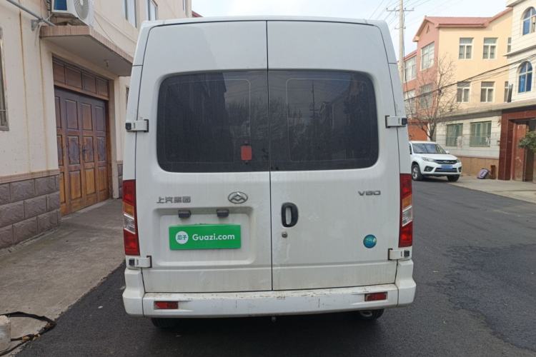 Used SAIC MAXUS Xintu V80 2023 2.0T Manual Classic Aoyuntong Short Wheelbase Mid-Roof 5/6-Seater