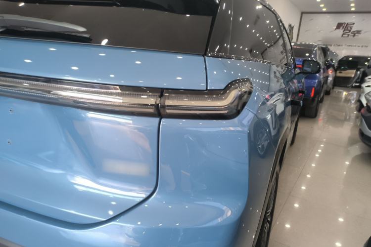 Used Nio ES7 2022 75 kWh Right Rear Taillight