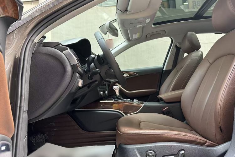 Used Audi A6L 2014 30 FSI Luxury Model Interior 3