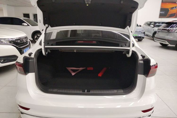 Used Geely Auto Emgrand 2025 4th Generation 1.5L CVT Luxury Version
