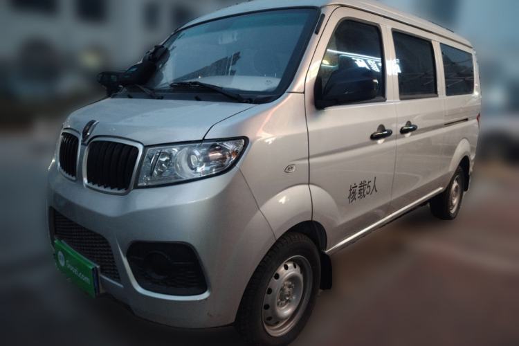 Used Jinbei Hiace X30 2023 1.5L Super-Comfortable Passenger Van 5/6/7-Seater Non-Air-Conditioned Version Model SWC15M