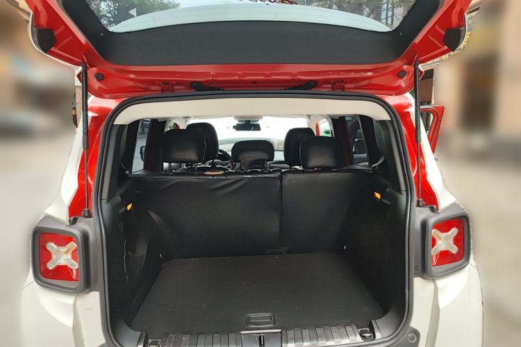 Used Jeep Renegade 2016 1.4T Automatic High-Energy Version
