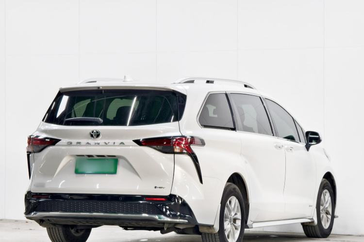 Used Toyota Granvia 2024 2.5L Hybrid Comfort Edition