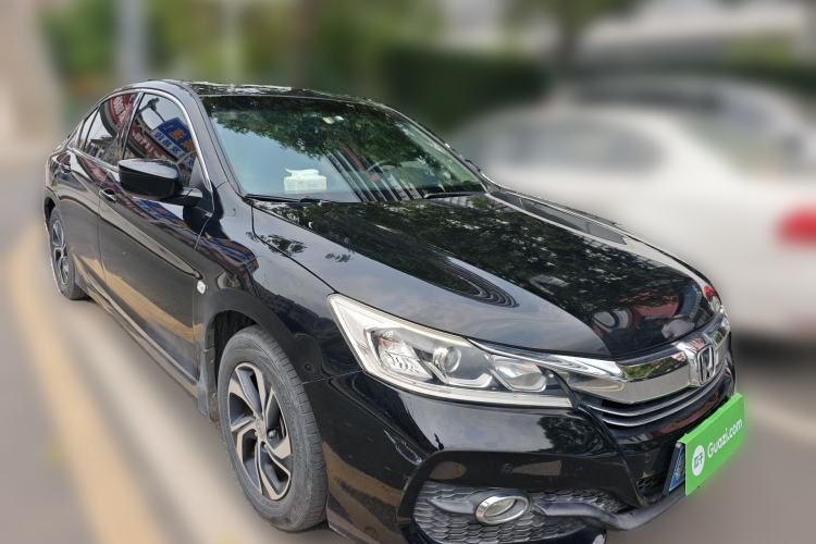 Used Honda Accord 2016 2.0L Elite Edition Front Right 45 Deg