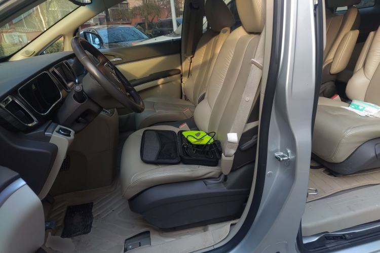 Used Buick GL8 2011 3.0L GT Luxury Business Haoya Edition
