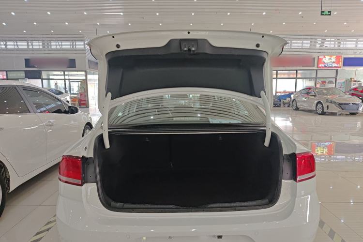 Used Volkswagen Lamando 2017 230TSI DSG Fashion Edition
