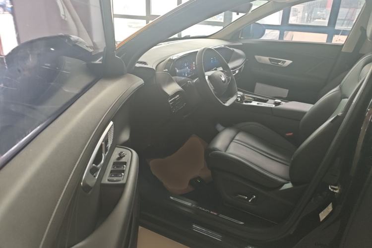 Used Dongfeng Aeolus Huge 2022 Mach Power 1.5T DareDrive Edition · Smart Driver Seat