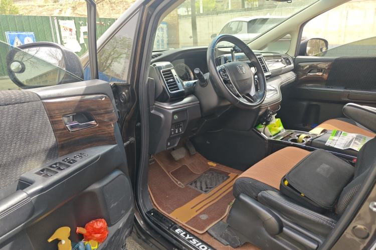 Used Honda Elysion 2016 2.4L Classic Edition Driver Seat
