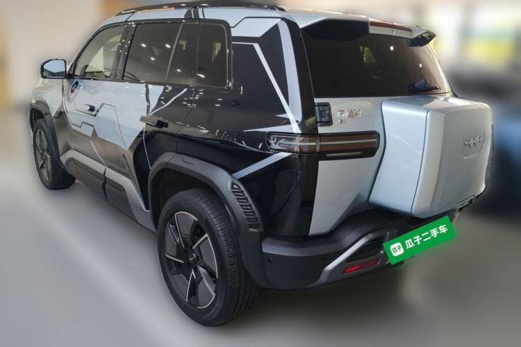 Used Formula Leopard Titanium 3 2025 501KM All-Wheel Drive Intelligent Driving Ultra Version