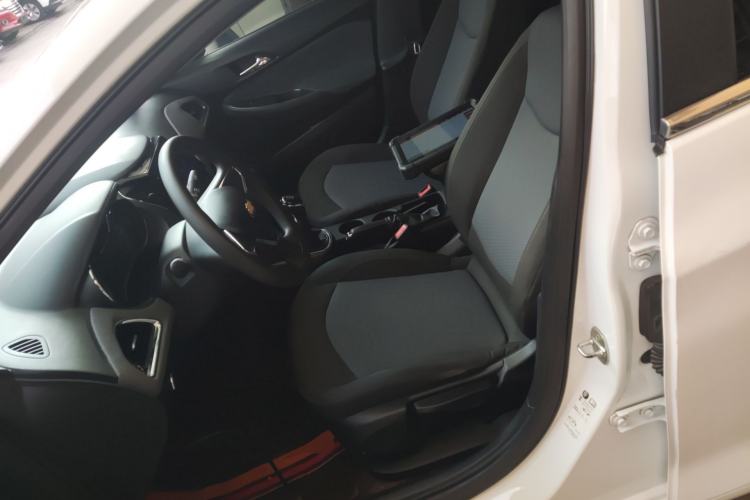 Used Chevrolet Cruze 2017 1.5L Manual Pioneer Edition Left Front Seat