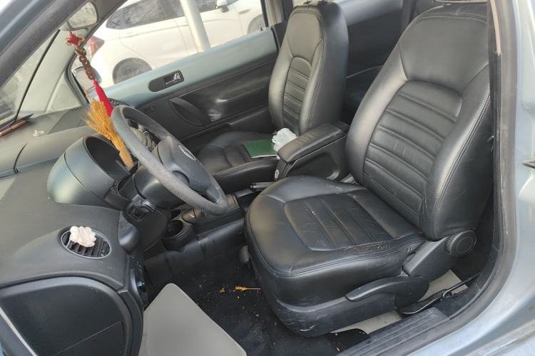 Used Volkswagen Beetle 2010 1.6 AT Left Front Seat