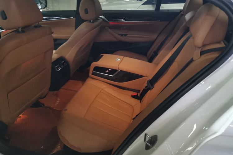 Used BMW 5 Series 2018 Restyled 530Li Leading Edition M Sport Package
