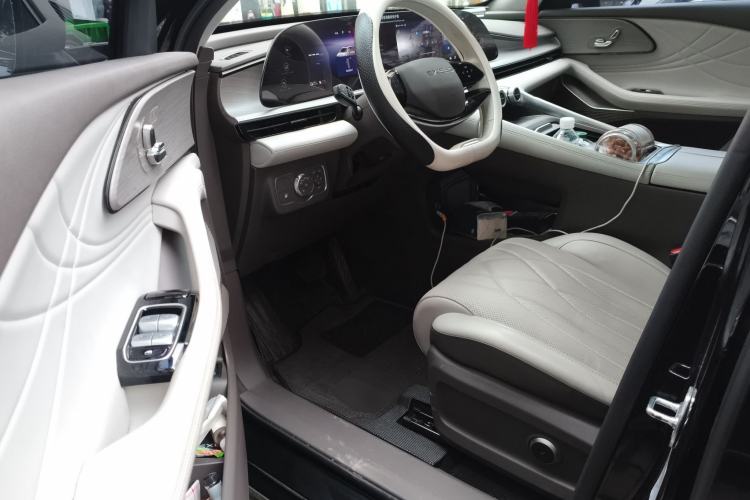 Used EXEED Stellar C-DM 2024 1.5T Extended-Range Pro
