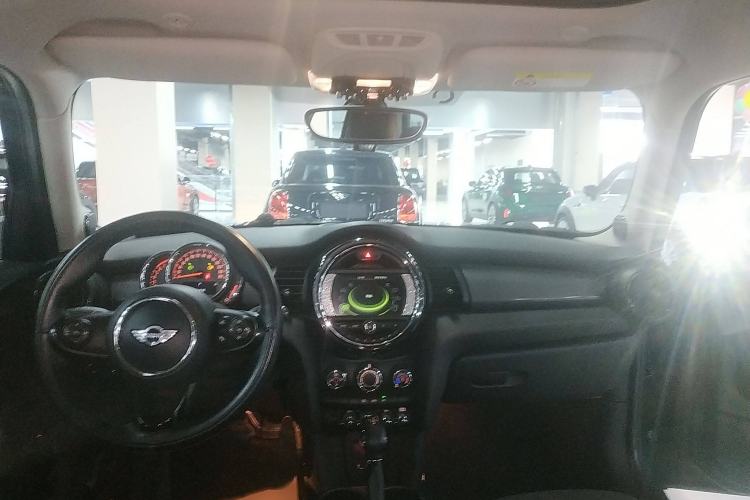 Used MINI MINI 2016 1.5T COOPER Five-Door Edition