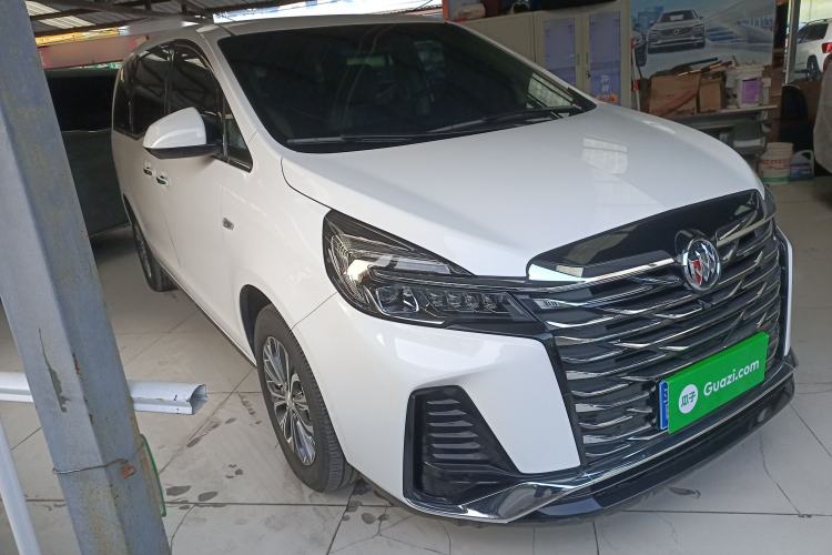 Used Buick GL8 2023 Facelifted Land Cruiser Executive Luxury Version
