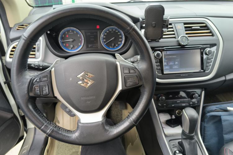 Used Suzuki S-Cross 2015 1.6L CVT Two-Wheel Drive Elite Version