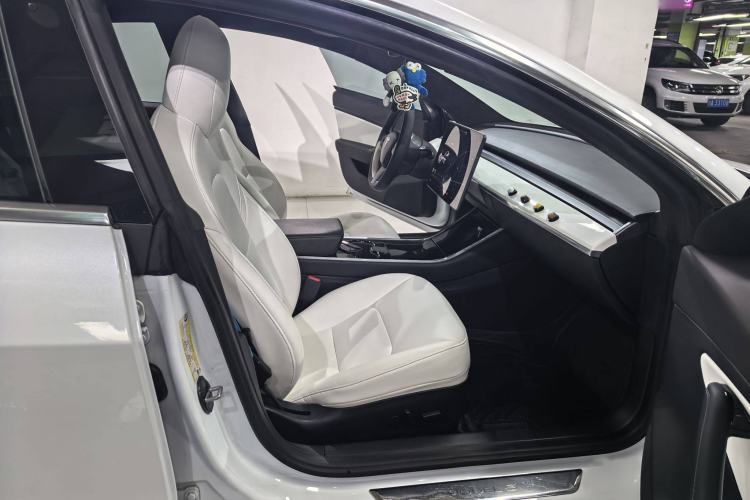 Used Tesla Model 3 2019 Long-Range All-Wheel-Drive Version