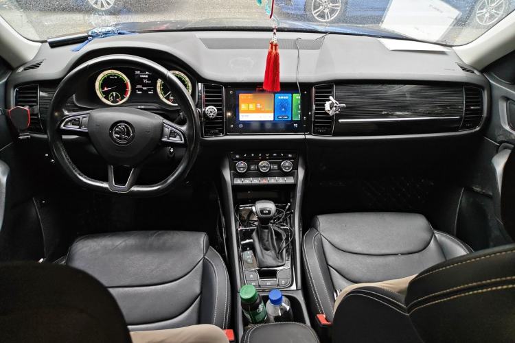 Used Skoda Kodiaq 2018 Restyled TSI330 7-Seater Two-Wheel Drive Luxury Enjoyment Edition Center Console