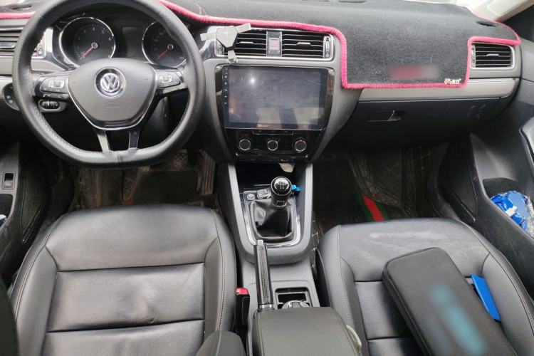 Used Volkswagen Sagitar 2018 1.6L Manual Comfort Model