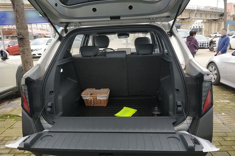 Used Dongfeng NAMMI 06 2025 401 Pro Trunk