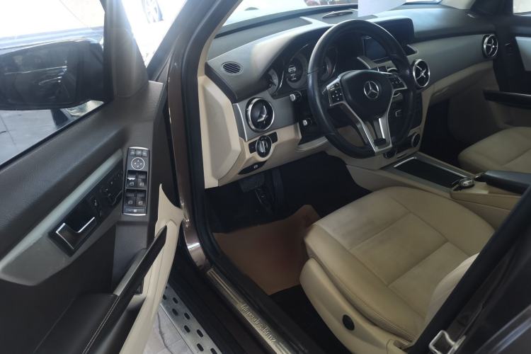 Used Mercedes-Benz GLK-Class 2015 GLK 260 4MATIC Fashion Edition Ultimate Version