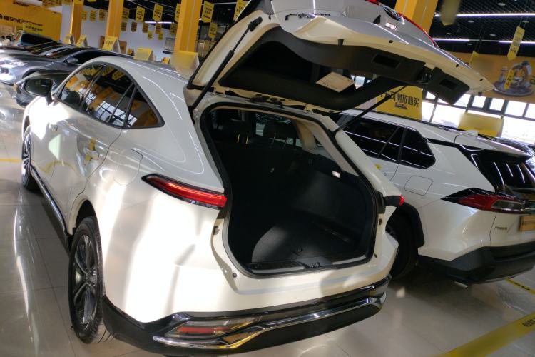 Used Toyota Venza 2023 2.0L CVT Two-Wheel Drive Luxury Edition