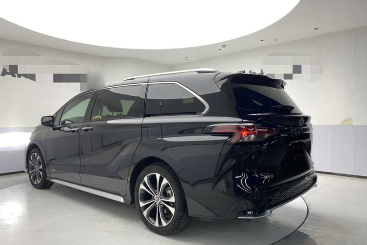 Used Toyota Granvia 2024 2.5L Hybrid Prestige PLUS Edition Exterior 4