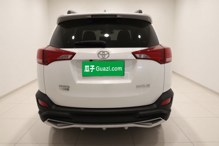 Used Toyota RAV4 2015 2.0L CVT Two-Wheel Drive Urban Edition