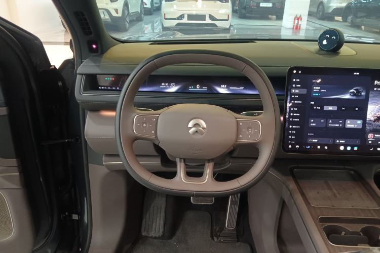 Used Nio ES8 2026 Model 6-seat Executive Signature Edition Steering Wheel