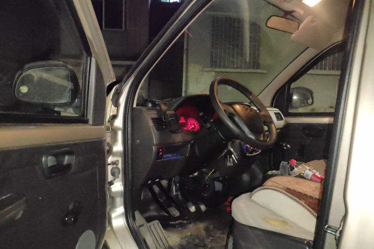 Used Wuling Rongguang 2014 1.2L S Base Model