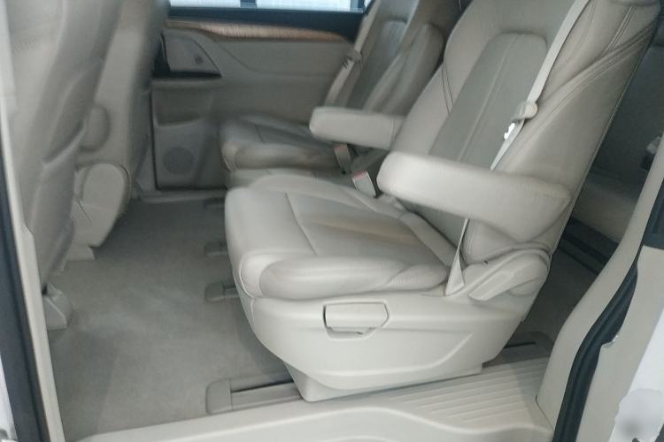 Used Buick GL8 2017 ES 28T Comfort Model China V Standard
