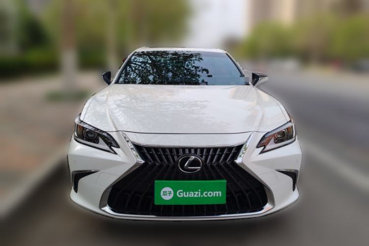 Used Lexus ES 2023 200 Excellence Edition Front