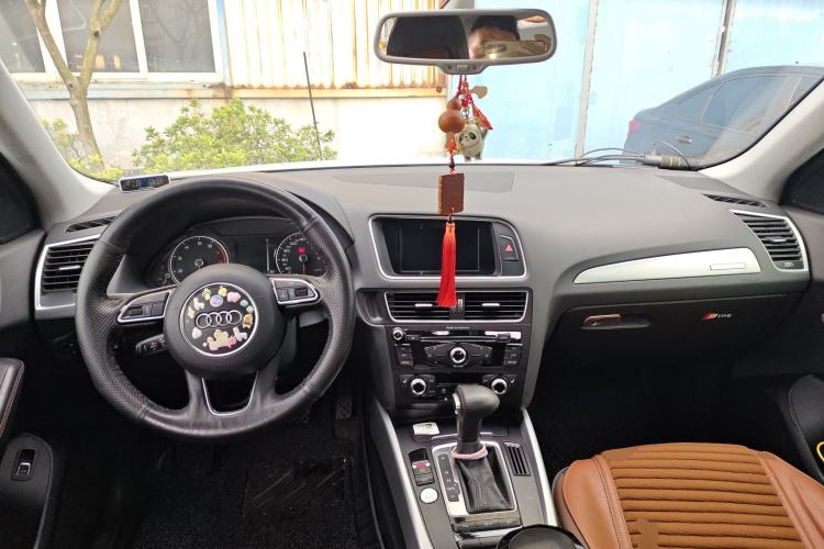 Used Audi Q5 2017 Plus 40 TFSI Technology Model