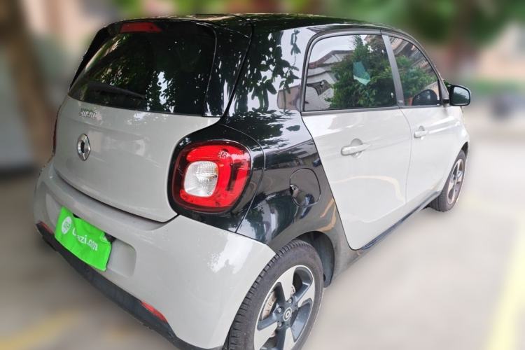 Used smart forfour 2018 1.0L 52kW Passion Edition
