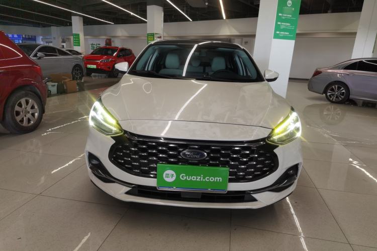 Used Ford Focus 2020 Sedan EcoBoost 180 Automatic Trend Edition