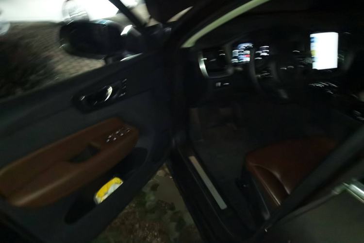 Used Volvo XC60 2020 T5 4x4 Zhiyi Luxury Edition
